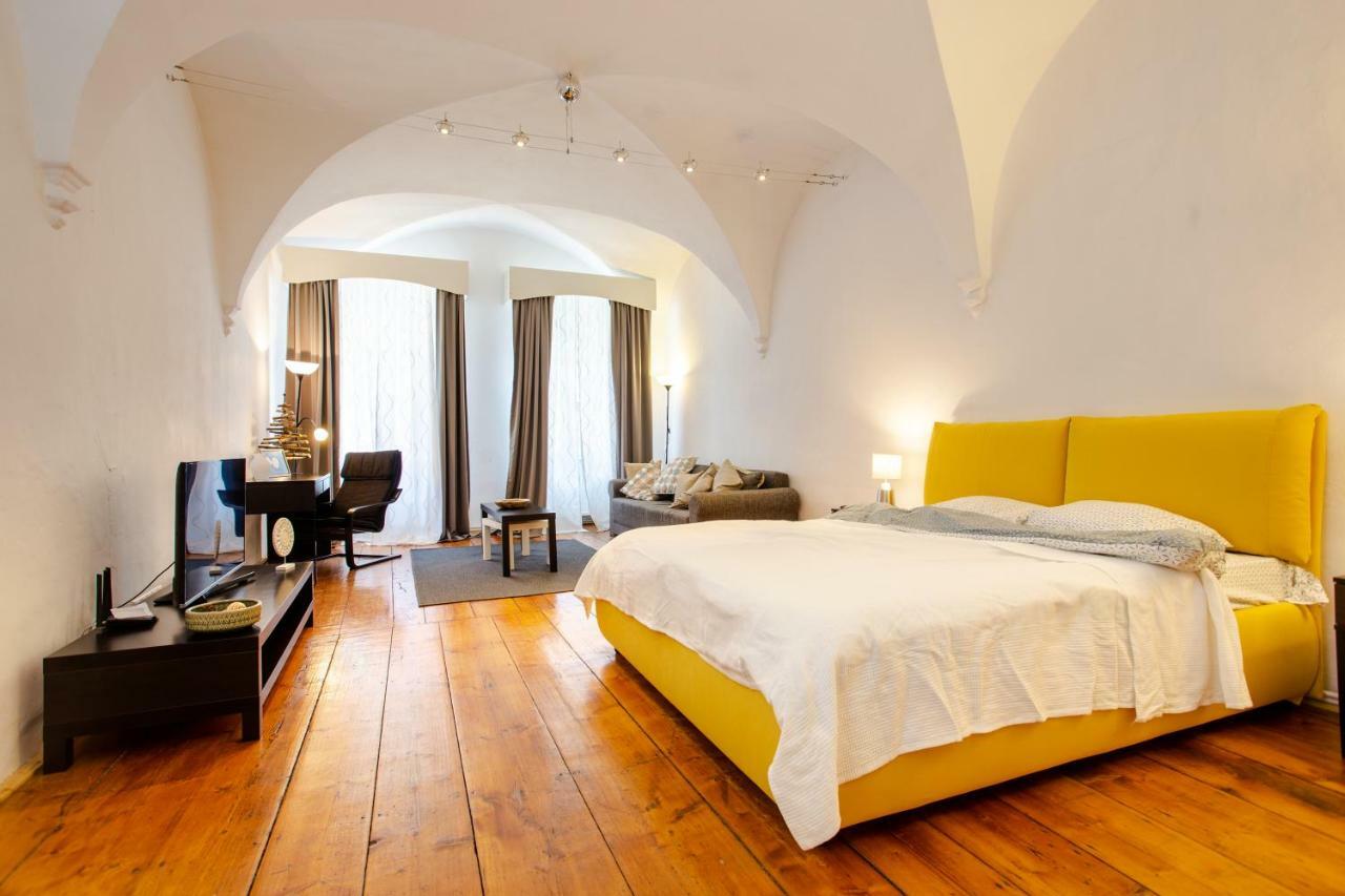 Arcade Apartment Sibiu Buitenkant foto