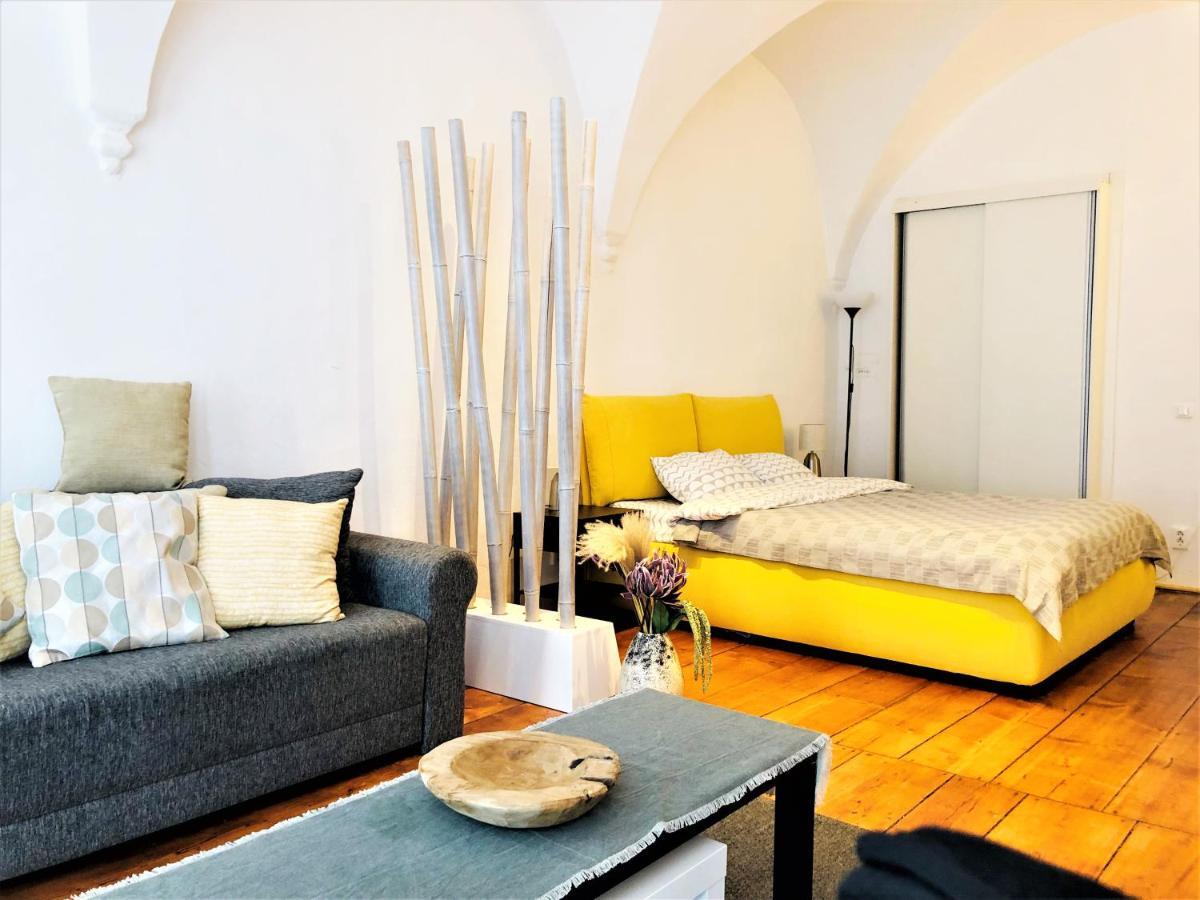 Arcade Apartment Sibiu Buitenkant foto